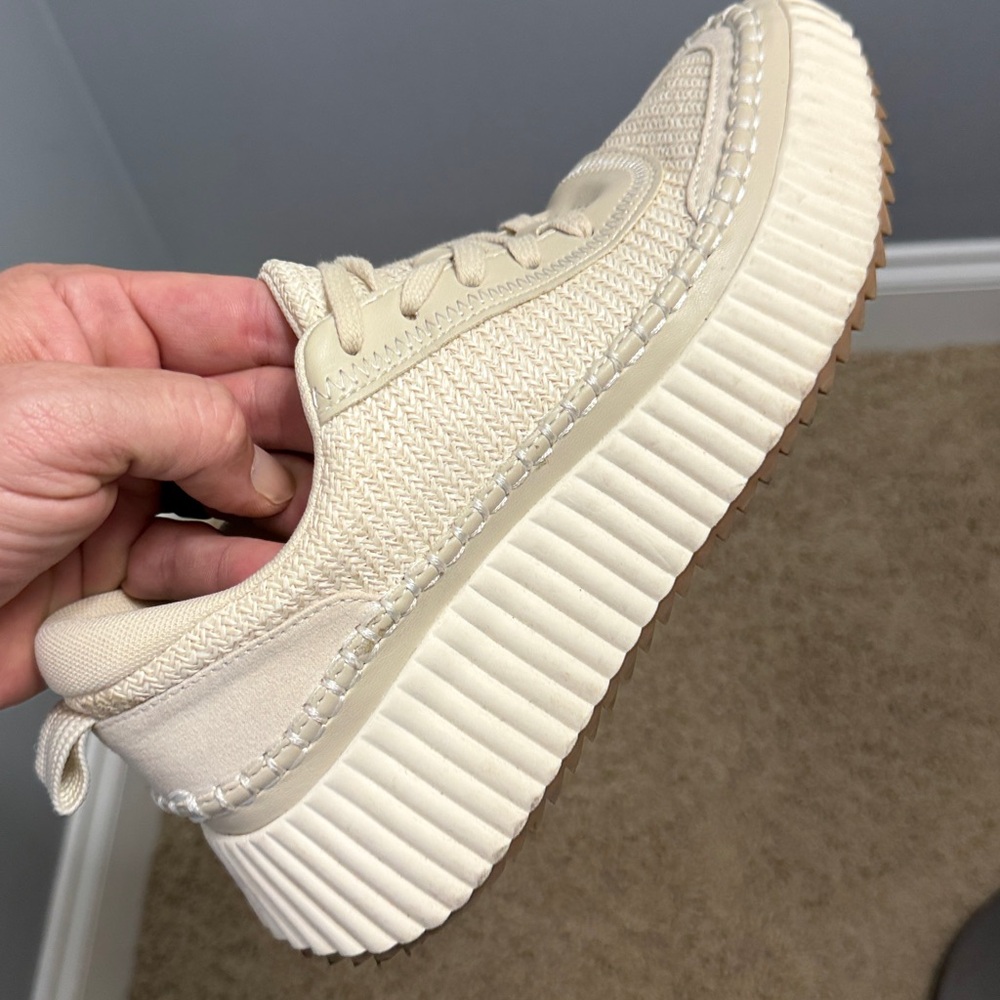 Dolce Vita Dolen Sandstone Knit Platform Sneakers - Picture 10 of 10